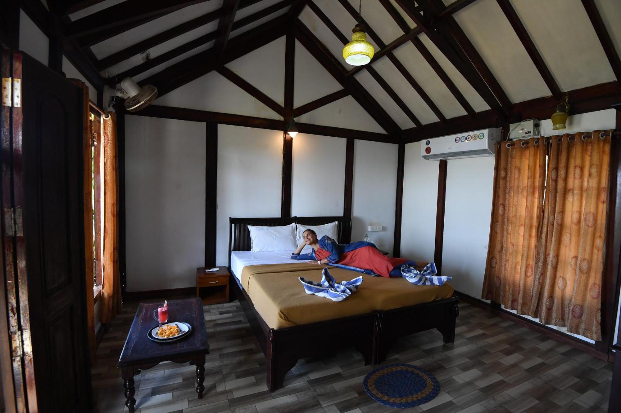 Blue Water Beach Resort Варкала Экстерьер фото