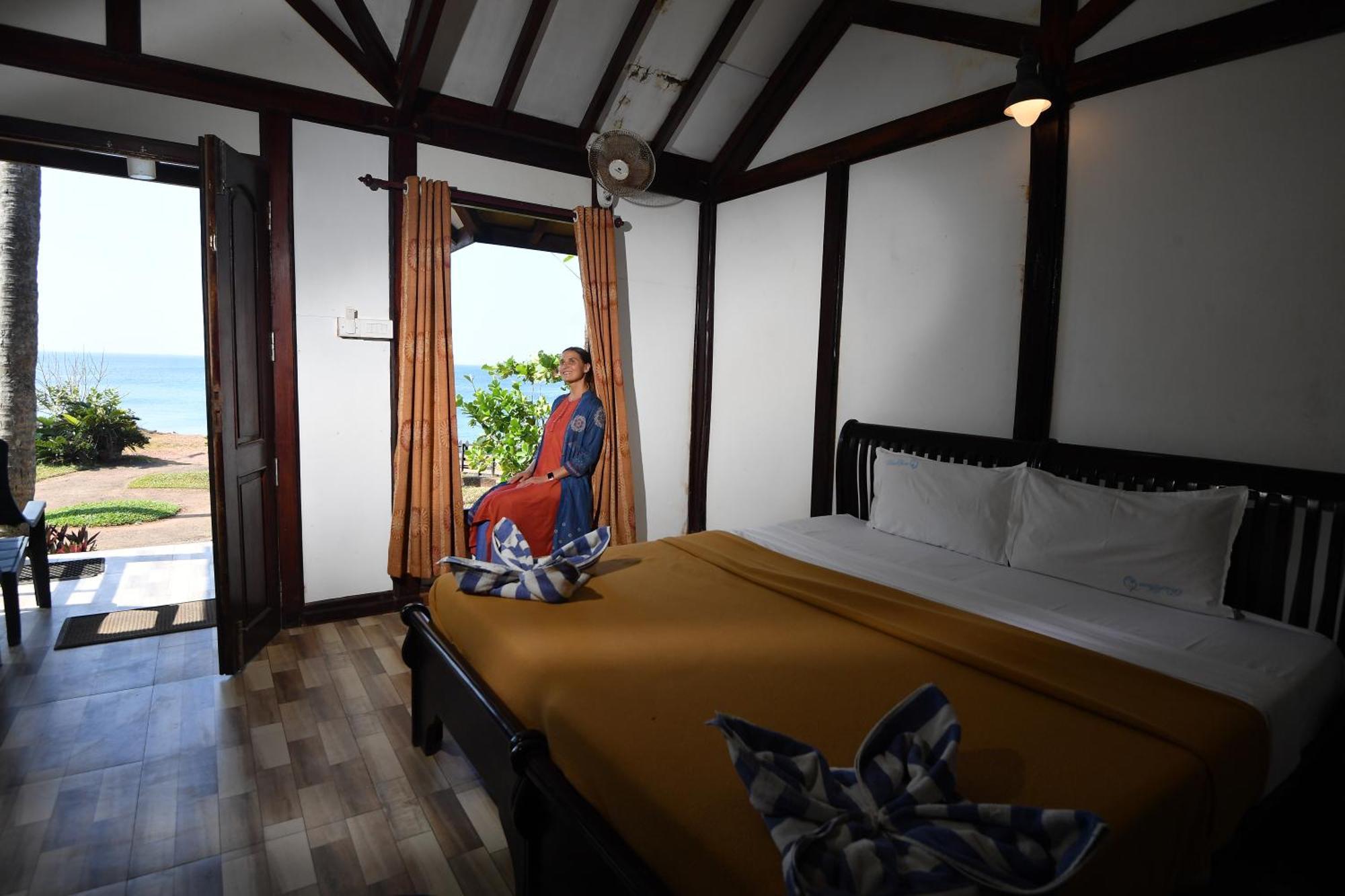 Blue Water Beach Resort Варкала Экстерьер фото